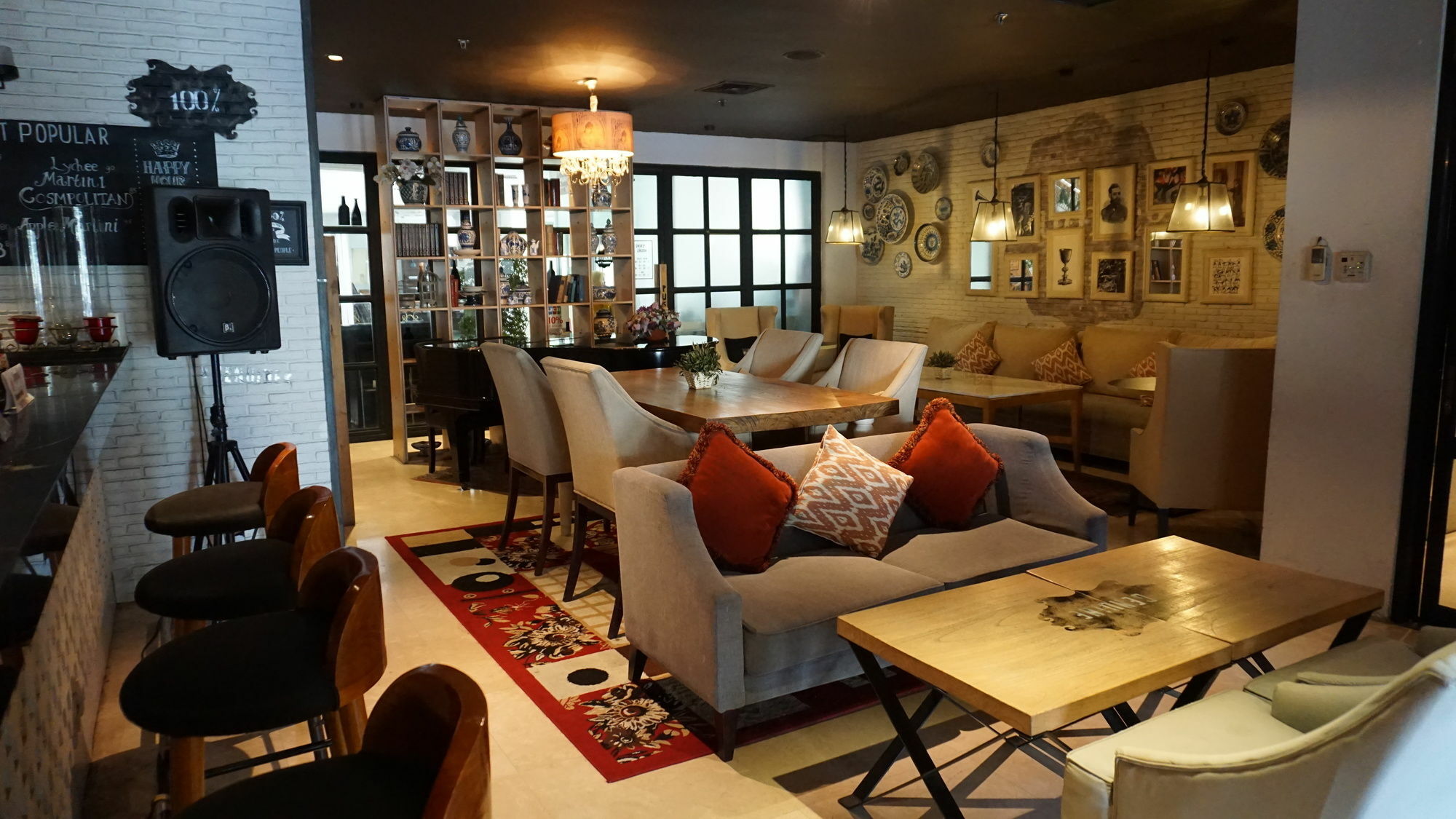 Roosseno Plaza Serviced Apartment Джакарта Экстерьер фото